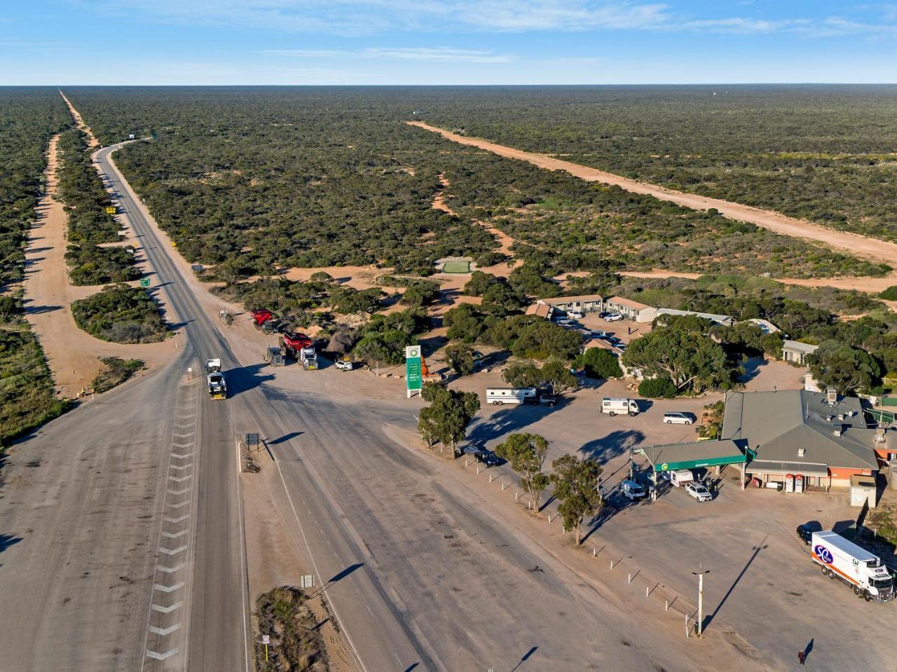 Border Village Roadhouse Екстер'єр фото